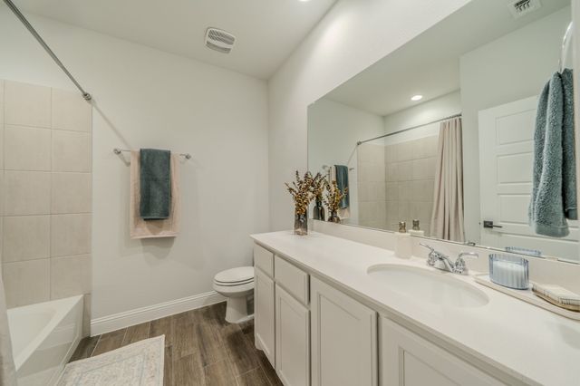 5925 Lovills Creek Street, Fort Worth, TX 76179