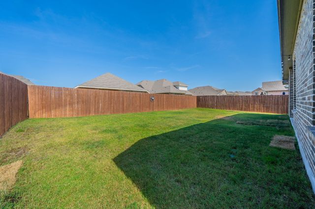 5925 Lovills Creek Street, Fort Worth, TX 76179