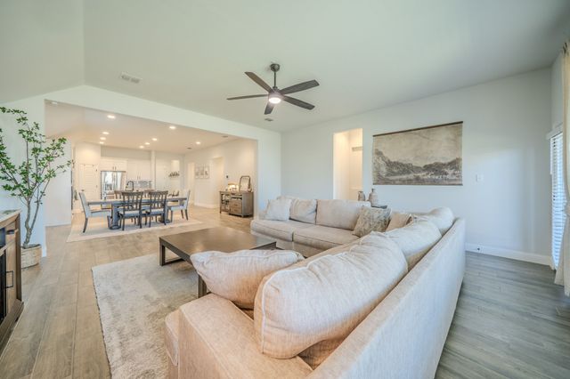 5925 Lovills Creek Street, Fort Worth, TX 76179
