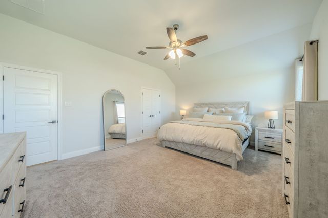 5925 Lovills Creek Street, Fort Worth, TX 76179