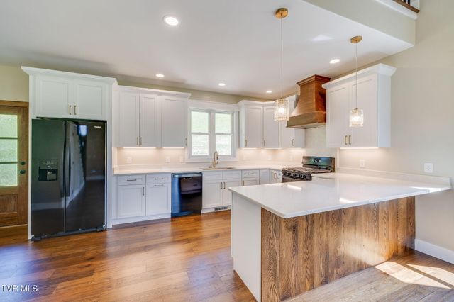 1627 Powder Branch Road, Johnson City, TN 37601