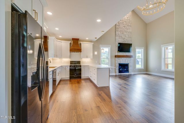 1627 Powder Branch Road, Johnson City, TN 37601