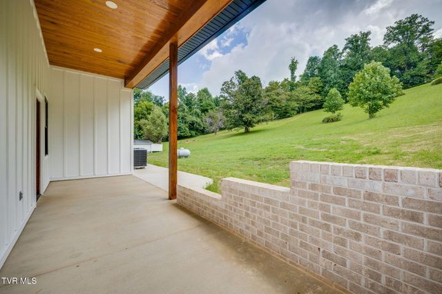 1627 Powder Branch Road, Johnson City, TN 37601