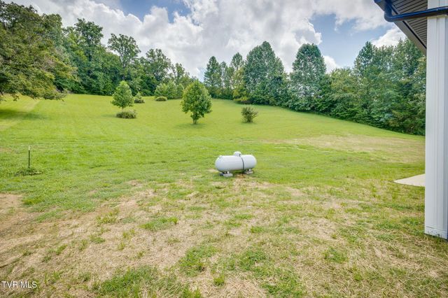 1627 Powder Branch Road, Johnson City, TN 37601
