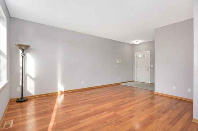 16872 90th Court N, Maple Grove, MN 55311