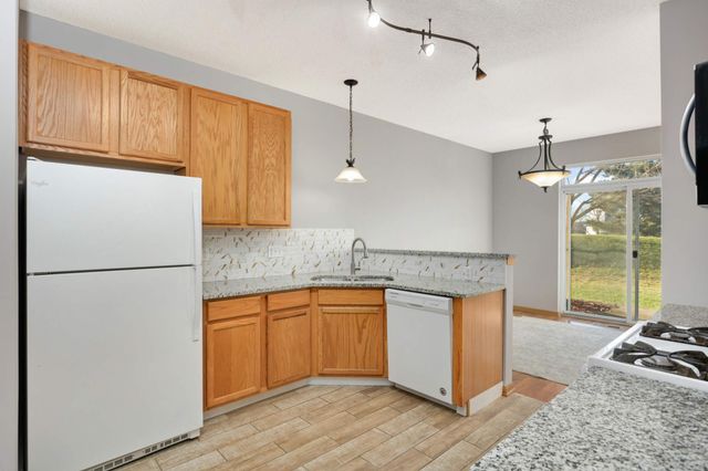 16872 90th Court N, Maple Grove, MN 55311