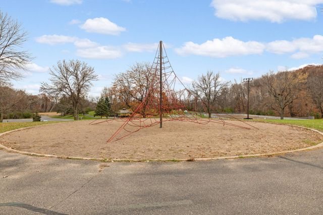 16872 90th Court N, Maple Grove, MN 55311