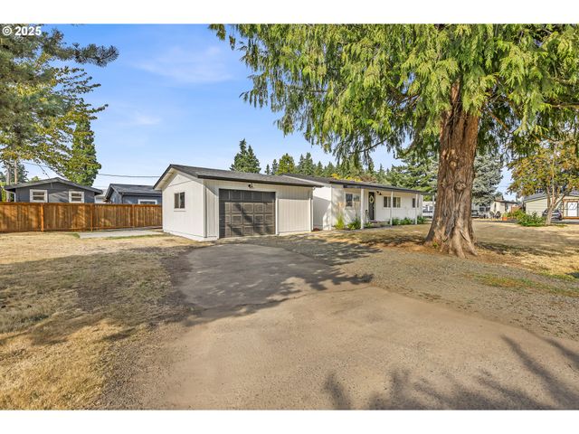 20923 Ne FILBERT St, Aurora, OR 97002