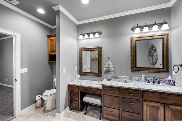 213 W Cobblestone Court, Russellville, AR 72801