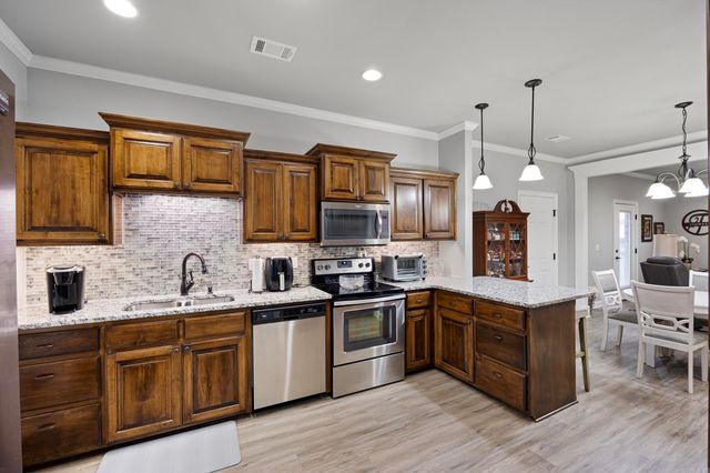 213 W Cobblestone Court, Russellville, AR 72801