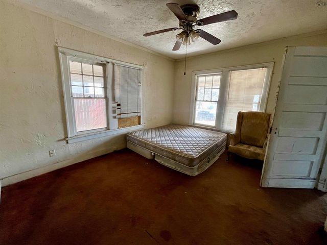 1826 COLLINS AVENUE, Wichita Falls, TX 76301