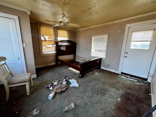 1826 COLLINS AVENUE, Wichita Falls, TX 76301