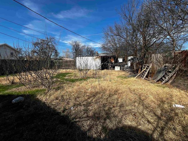 1826 COLLINS AVENUE, Wichita Falls, TX 76301