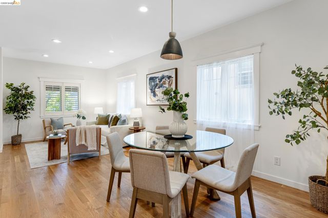 4811 Webster St, Oakland, CA 94609