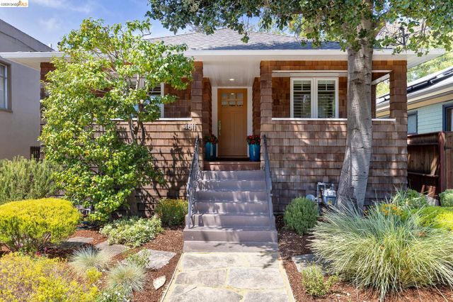 4811 Webster St, Oakland, CA 94609