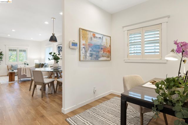 4811 Webster St, Oakland, CA 94609