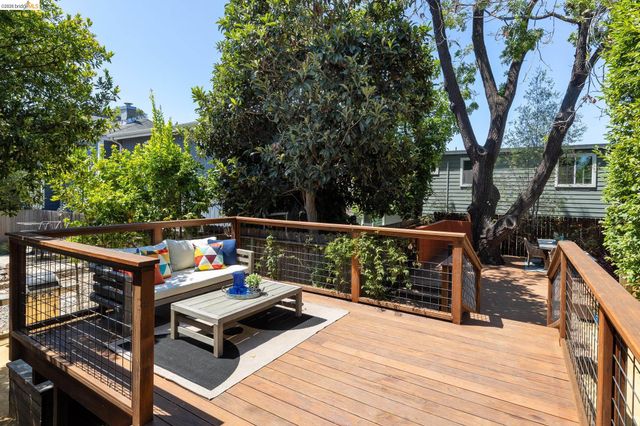 4811 Webster St, Oakland, CA 94609