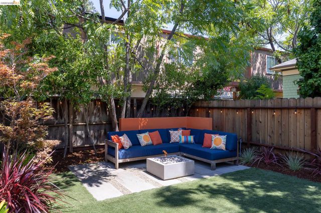 4811 Webster St, Oakland, CA 94609