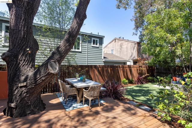 4811 Webster St, Oakland, CA 94609