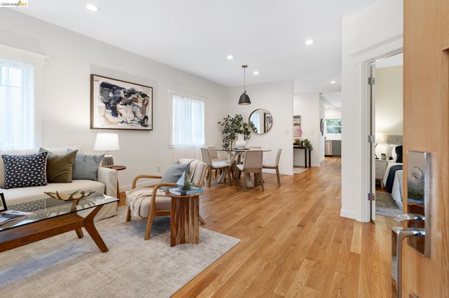 4811 Webster St, Oakland, CA 94609