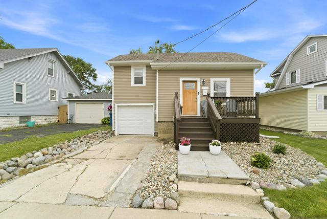 213 N East Street, Crown Point, IN 46307