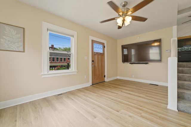 213 N East Street, Crown Point, IN 46307