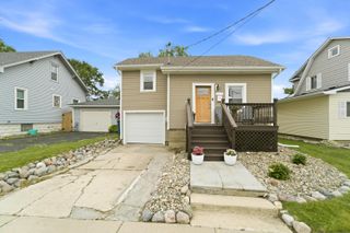 213 N East Street, Crown Point, IN 46307