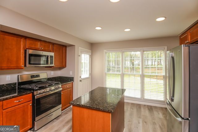 1183 Crestbrook Drive SW, Mableton, GA 30126