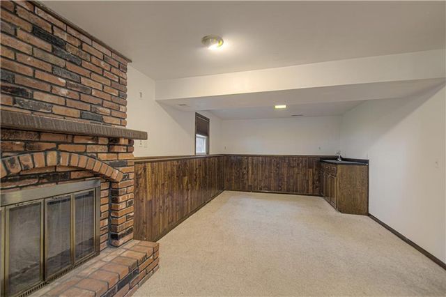 16307 Spring Valley Road, Belton, MO 64012