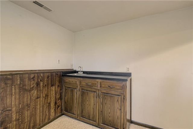 16307 Spring Valley Road, Belton, MO 64012