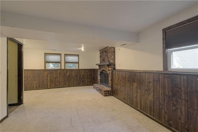 16307 Spring Valley Road, Belton, MO 64012