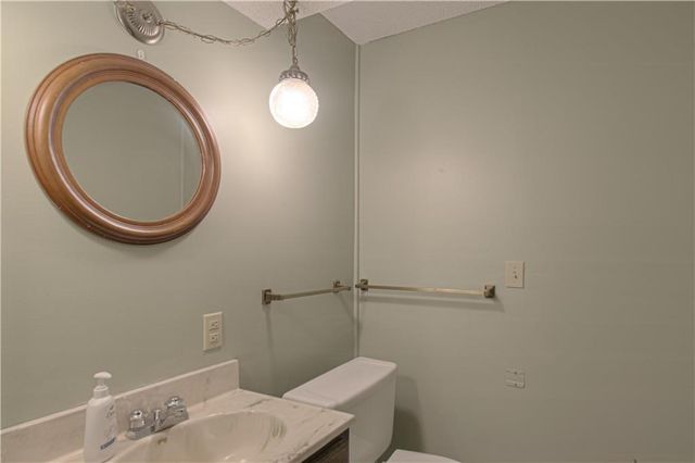 16307 Spring Valley Road, Belton, MO 64012