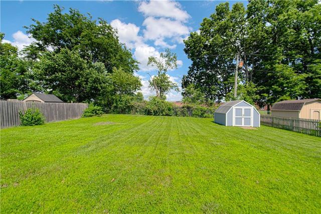 16307 Spring Valley Road, Belton, MO 64012