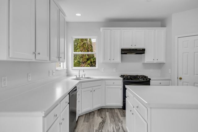 721 Cowan Dr, Nolensville, TN 37135