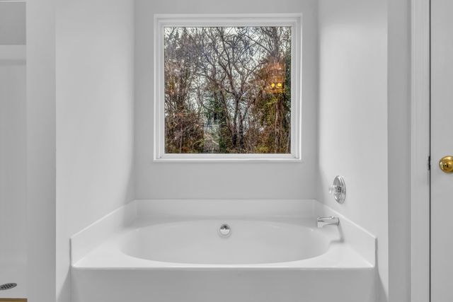 721 Cowan Dr, Nolensville, TN 37135