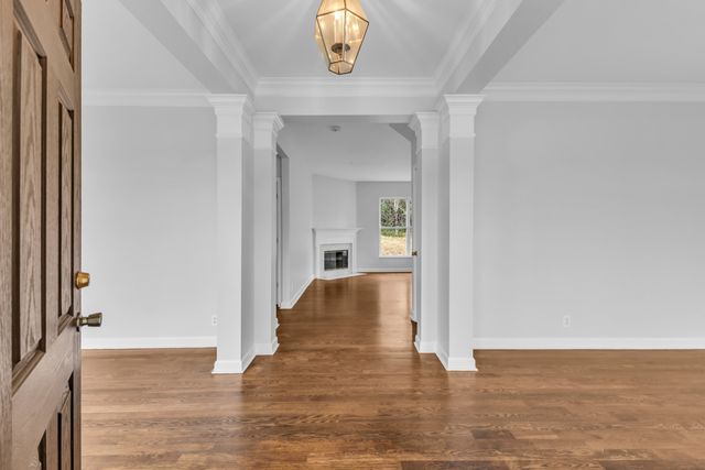 721 Cowan Dr, Nolensville, TN 37135