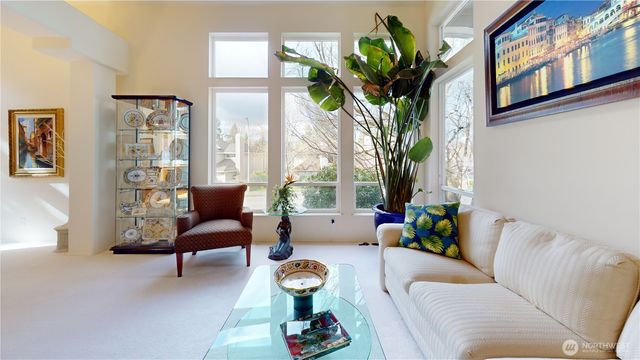 1704 Field Place NE, Renton, WA 98059