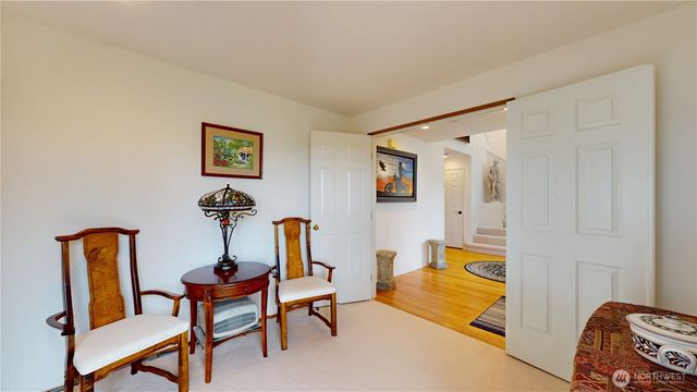 1704 Field Place NE, Renton, WA 98059