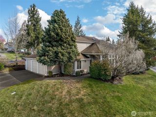 1704 Field Place NE, Renton, WA 98059