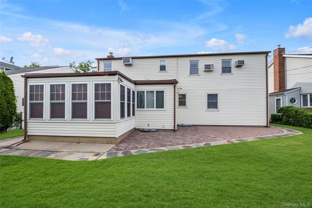 114 Patton Boulevard, New Hyde Park, NY 11040