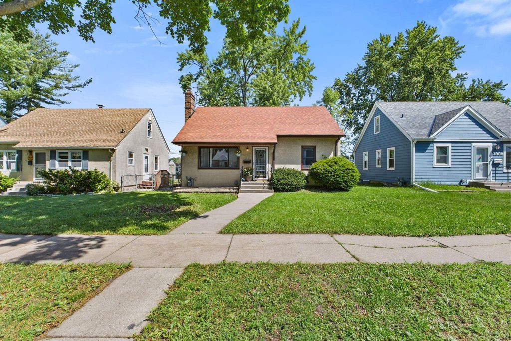 1965 Montana Avenue E, Saint Paul, MN 55119 — photo 2