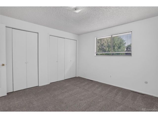 9 Birdsill Pl, Longmont, CO 80501