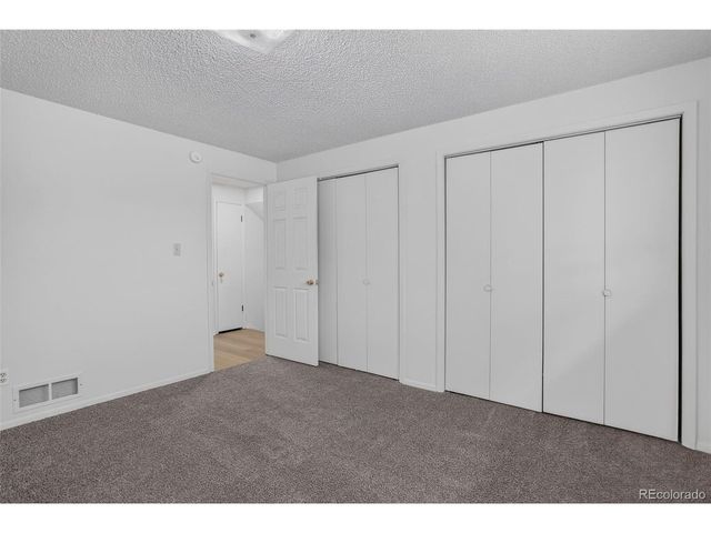 9 Birdsill Pl, Longmont, CO 80501
