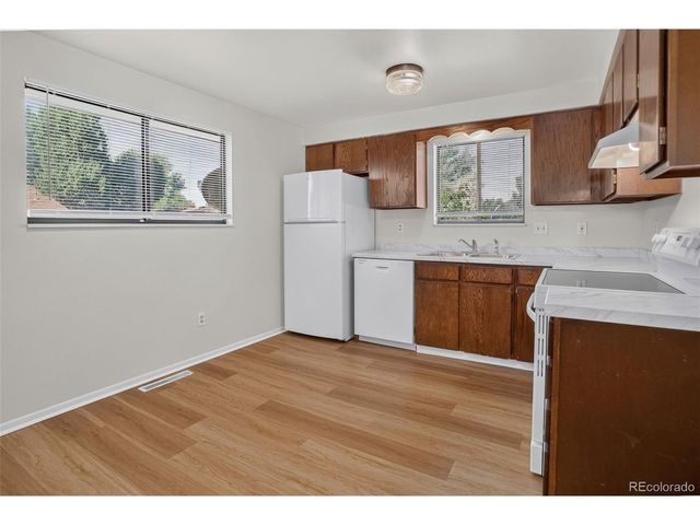 9 Birdsill Pl, Longmont, CO 80501