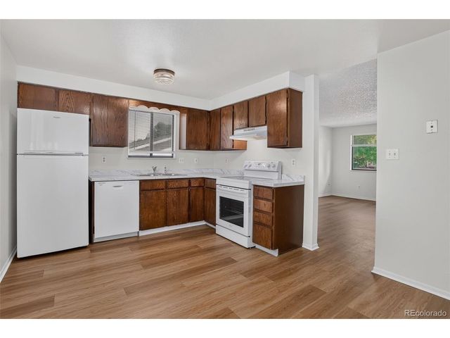 9 Birdsill Pl, Longmont, CO 80501