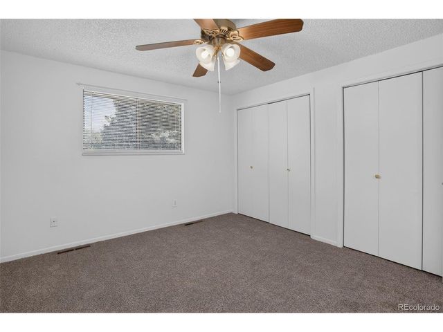 9 Birdsill Pl, Longmont, CO 80501