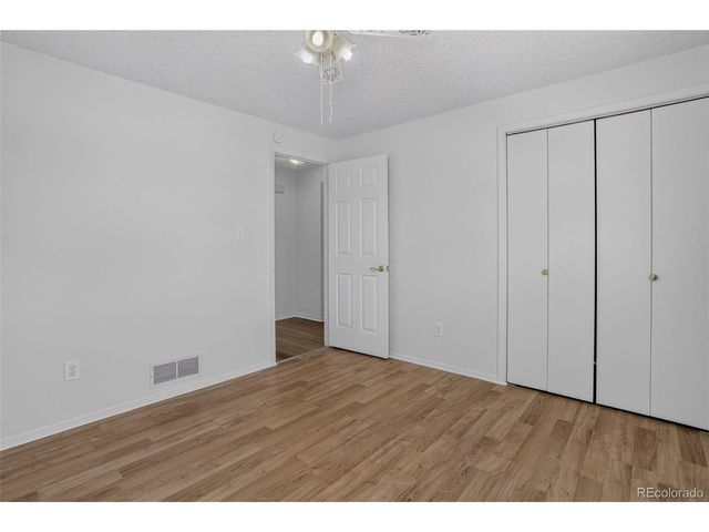 9 Birdsill Pl, Longmont, CO 80501