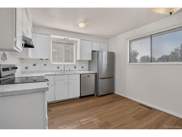 9 Birdsill Pl, Longmont, CO 80501