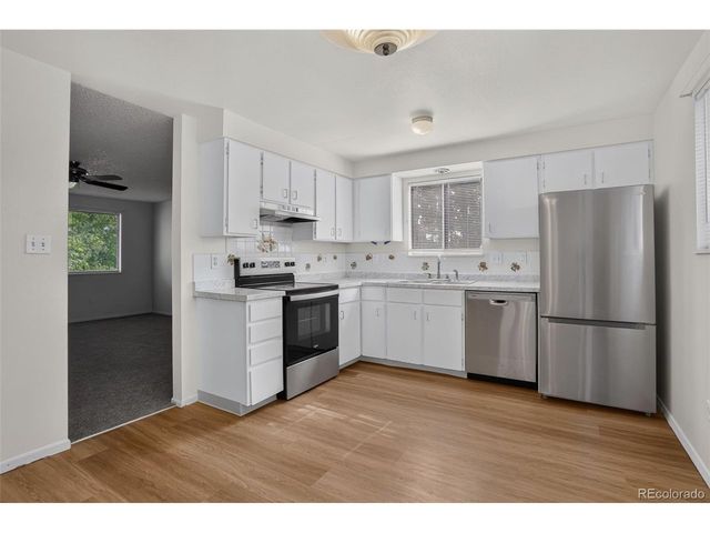 9 Birdsill Pl, Longmont, CO 80501