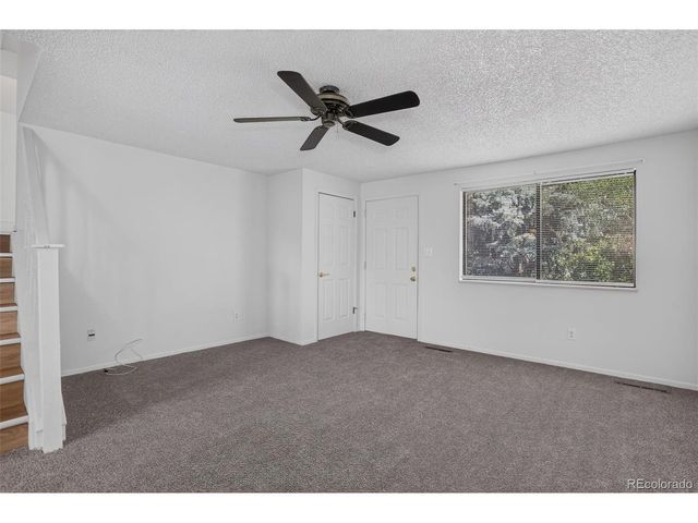9 Birdsill Pl, Longmont, CO 80501